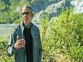 जनजागृतीसाठी ओबामांची अलास्कातील हिमनदीला भेट - Marathi News | Obama visits the Alaska Glacier for public awareness | Latest international News at Lokmat.com