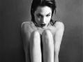 अॅंजेलिना ज्युलीच्या नग्न फोटोची विक्री - Marathi News | Sales of Angelina Julie's nude photo | Latest international News at Lokmat.com