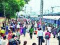 नाशिकरोडला रेल्वेने सव्वा लाख भाविक - Marathi News | Five lakh devotees from the railway station in Nashik Road | Latest nashik News at Lokmat.com