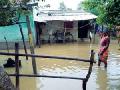 मुसळधार पावसाचा जिल्ह्याला तडाखा - Marathi News | Heavy rains hit the district | Latest chandrapur News at Lokmat.com
