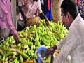 सणासुदीमुळे भाज्या, फळे महाग - Marathi News | Vegetables and fruits are expensive due to festive season | Latest pune News at Lokmat.com