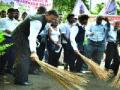 ‘स्वच्छ भारत’साठी लोकसहभागाची गरज - Marathi News | Need for Public Participation for 'Clean India' | Latest mumbai News at Lokmat.com