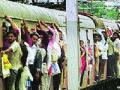 रेल्वेचे खांब ठरताहेत धोकादायक - Marathi News | RAIL PAPERS are beginning to be dangerous | Latest mumbai News at Lokmat.com