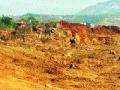 खालापूरमध्ये वाहनतळासाठी उत्खनन - Marathi News | Excavation for the parking in Khalapur | Latest raigad News at Lokmat.com