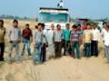 रेतीचे २७ ट्रक पकडले - Marathi News | 27 trucks on the sand seized | Latest bhandara News at Lokmat.com