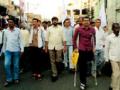 शेतकरी, शेतमजूर रस्त्यावर - Marathi News | Farmers, laborers on the road | Latest chandrapur News at Lokmat.com