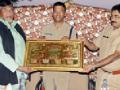 पोलीस कर्मचाऱ्यांचा सत्कार - Marathi News | Police personnel felicitation | Latest yavatmal News at Lokmat.com