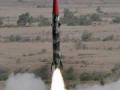 पाकने भारतावर रोखली आहेत १३० अण्वस्त्रे - अमेरिकी अहवाल - Marathi News | Pakistan has blocked 130 nuclear weapons - US report | Latest national News at Lokmat.com