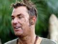अॅनाकोंडाने घेतला शेन वॉर्नचा चावा - Marathi News | Anaconde took Shane Warne's bite | Latest international News at Lokmat.com