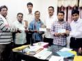 भद्रावती नगरपरिषदेतर्फे लाभार्थ्यांना धनादेश वाटप - Marathi News | Allotment of checks to beneficiaries by Bhadravati Municipal Council | Latest chandrapur News at Lokmat.com