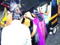 रिक्षाकरिता महिलांसाठी स्वतंत्र रांग कागदावरच ! - Marathi News | Independent queue paper for women for autos | Latest thane News at Lokmat.com