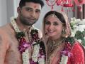 प्रिती झिंटा पाठोपाठ उर्मिला मातोंडकर विवाहबद्ध - Marathi News | After the marriage of Preity Zinta, Urmila Matondkar married | Latest filmy News at Lokmat.com
