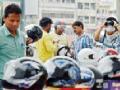 बनावट आयएसआय क्रमांकासह हेल्मेटची विक्री - Marathi News | Sales of fake ISI numbers Helmet | Latest nagpur News at Lokmat.com