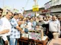 अबकारी कराच्या विरोधात सराफांची ‘चहाविक्री’ - Marathi News | 'Tea seller' against excise tax | Latest navi-mumbai News at Lokmat.com