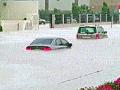 संयुक्त अरब अमिरातीला पावसाचा जबर फटका - Marathi News | The United Arab Emirates rains heavily in the rainy season | Latest international News at Lokmat.com