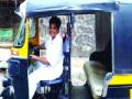 डोंबिवलीत महिला रिक्षाचालक - Marathi News | Dombivli women rickshaw driver | Latest jarahatke News at Lokmat.com