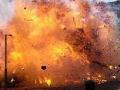 हिंगोलीत वसमत शहरात दोन स्फोट झाल्याचे वृत्त, ४ ठार - Marathi News | Two explosions occurred in Hingoli city in Vasmat, 4 killed | Latest maharashtra News at Lokmat.com