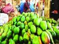 आंबा मार्केटमधील मुहूर्ताकडे लक्ष - Marathi News | Attention to the mangoes in the mango market | Latest navi-mumbai News at Lokmat.com