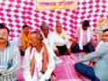 कंपनी प्रशासनाविरोधात तीन कामगारांचे बेमुदत उपोषण - Marathi News | Three workers' indefinite fasting against company administration | Latest vardha News at Lokmat.com