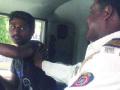 पोलीस कॅमेऱ्यात ‘कैद’ - Marathi News | 'Capture' in Police Camera | Latest thane News at Lokmat.com
