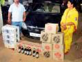 वाहनासह अडीच लाखांचा दारूसाठा पकडला - Marathi News | Twenty-two lakhs of liquor was caught with the vehicle | Latest gadchiroli News at Lokmat.com