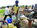 तहानलेल्या गावांना टँकरचा आधार - Marathi News | Tanker base for thirsty villages | Latest nashik News at Lokmat.com