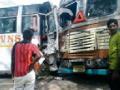 जड वाहनाची बसला धडक - Marathi News | A heavy vehicle hit the bus | Latest gondia News at Lokmat.com
