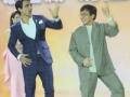 व्हिडिओ - जॅकी चॅनचा 'बल्ले बल्ले' डान्स - Marathi News | Video - Jackie Chan's 'bat bat' dance | Latest filmy News at Lokmat.com