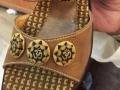 पाकिस्ताननं चपलांवर छापले 'ओम', हिंदू भडकले - Marathi News | Pakistan printed 'OM' on Chapals, Hindu Bhadale | Latest international News at Lokmat.com
