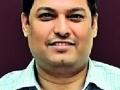 जिल्हाधिकाऱ्यांच्या पाठीवर मुख्यमंत्र्यांची कौतुकाची थाप - Marathi News | Chief Minister's praise on the back of the collector | Latest nagpur News at Lokmat.com