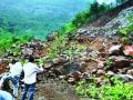 माळशेज घाटात पुन्हा १३ दरडी कोसळल्या - Marathi News | Malshej Ghat again damaged 13 quakes | Latest maharashtra News at Lokmat.com
