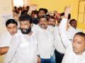 कॉँग्रेसचा हल्लाबोल, ‘प्रहार’चा प्रहार - Marathi News | The attack of the Congress, the attack of 'Prahar' | Latest nagpur News at Lokmat.com
