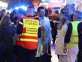 नीसमध्ये दर पाच मीटरवर मृतदेह, अवयव आणि रक्ताचा सडा - Marathi News | The bodies, organs and blood stains every five meters in Nice | Latest international News at Lokmat.com