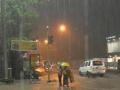 सोलापुरात १०६ मि. मी. पाऊस, जिल्ह्यात जलाशये भरली - Marathi News | 106 minutes in Solapur Me Rain and water reservoirs in the district | Latest solapur News at Lokmat.com