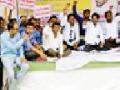शेकडो विद्यार्थी उपोषणावर - Marathi News | Hundreds of students on hunger strike | Latest yavatmal News at Lokmat.com