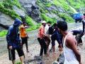 मुंब्रा बायपासवर दरड कोसळली - Marathi News | A rift struck by a bypass of Mumbra collapsed | Latest maharashtra News at Lokmat.com