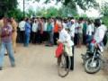 माडगीत निदर्शने - Marathi News | Madgi demonstrations | Latest bhandara News at Lokmat.com