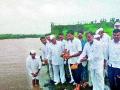 ओझरखेड धरणाचे जलपूजन - Marathi News | Hajapujan of Ojcharkhed dam | Latest nashik News at Lokmat.com