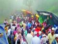 भीमाशंकरला दर्शनासाठी लाखो भाविक - Marathi News | Lakhs of devotees visit Bhimashankar | Latest pune News at Lokmat.com