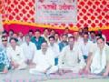 शेतकरी संघटनेचे साखळी उपोषण - Marathi News | Farmer's Association Fast Fertility | Latest bhandara News at Lokmat.com