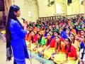 तिने केले विद्यार्थिनींना मार्गदर्शन - Marathi News | She guided the girl students made | Latest maharashtra News at Lokmat.com