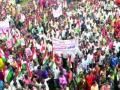 मोर्चांनी गाजला दिवस - Marathi News | Day by the Front | Latest maharashtra News at Lokmat.com