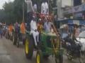 VIDEO : मेहकरमध्ये भरला ट्रॅक्टरचा पोळा - Marathi News | VIDEO: Heavy tractor pumps in Mehkar | Latest maharashtra News at Lokmat.com