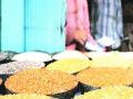 डाळी पुन्हा कडाडल्या - Marathi News | The pulses rolled again | Latest maharashtra News at Lokmat.com