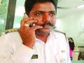 ठाण्यात मद्यधुंद कारचालकाने पोलिसाच्या अंगावर घातली गाडी - Marathi News | Police inspector in Thane | Latest maharashtra News at Lokmat.com
