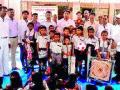 आदिवासी दुर्गम भागातील मुलांना क्र ीडा साहित्याचे वाटप - Marathi News | Allotment of material to tribal children in inaccessible areas | Latest nashik News at Lokmat.com