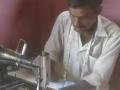 जिद्द : दोन्ही हात नसतांनाही करतो टेलरींगचा व्यवसाय - Marathi News | Jidd: The business of tailoring also does not work with both hands | Latest maharashtra News at Lokmat.com