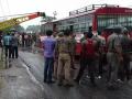 बसवर उच्च दाबाची विद्युत तार कोसळली, ९ ठार, १८ जखमी - Marathi News | Electric wire collapsed on the bus, 9 killed and 18 injured | Latest national News at Lokmat.com