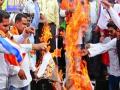 मनसे आंदोलनाचे तीव्र पडसाद - Marathi News | Acute depression of MNS agitation | Latest maharashtra News at Lokmat.com