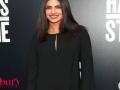 हा विक्रम नोंदवणारी प्रियंका पहिलीच भारतीय - Marathi News | Priyanka is the first Indian to make this record | Latest filmy News at Lokmat.com
